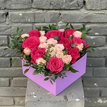 Цветочная композиция из Розы в коробке в Стерлибашево