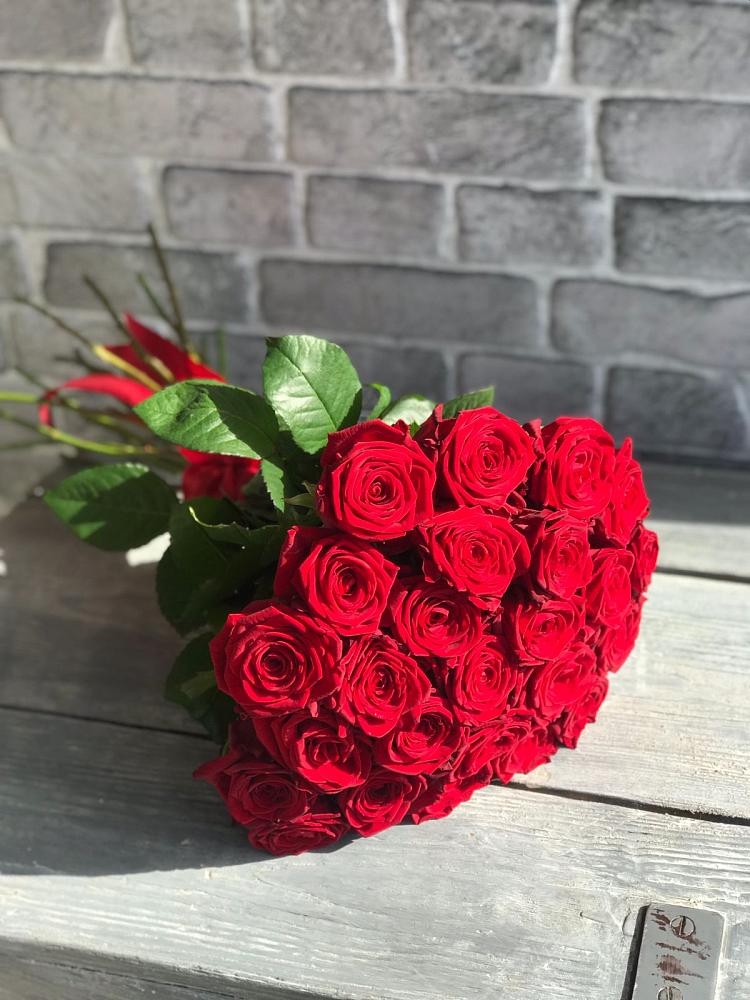 Букет Красные розы Фридом в Стерлибашево