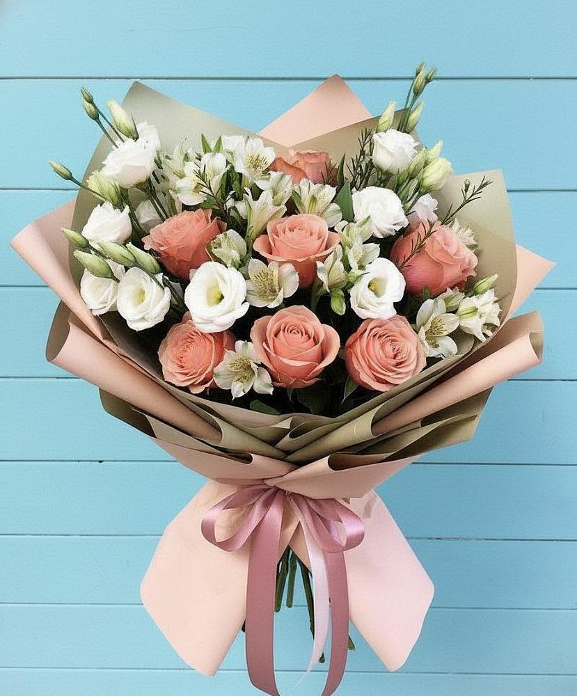Букет цветов из: Розы, Альстромерии и Лизиантусы в Стерлибашево
