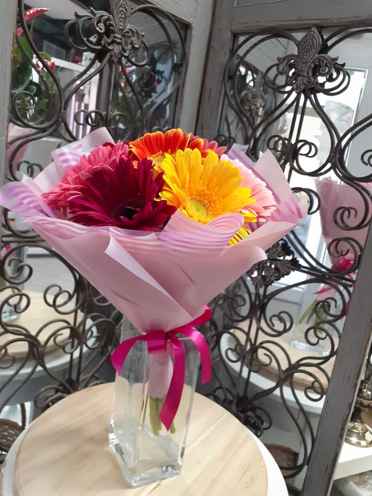 Букет цветов из: Герберы в Стерлибашево