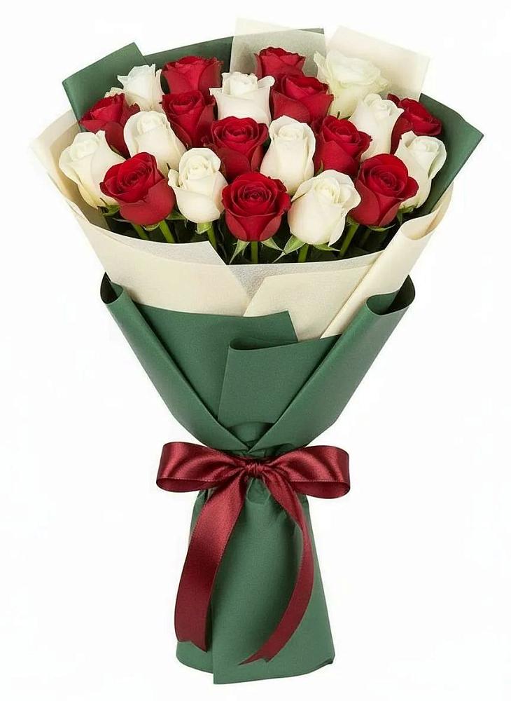 Букет Микс из красных и белых роз в Стерлибашево