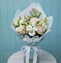 Букет цветов из:  Розы и Лизиантусы в Стерлибашево