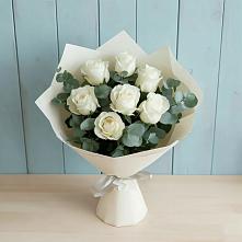 Букет Белые розы в Эвкалипте в Стерлибашево