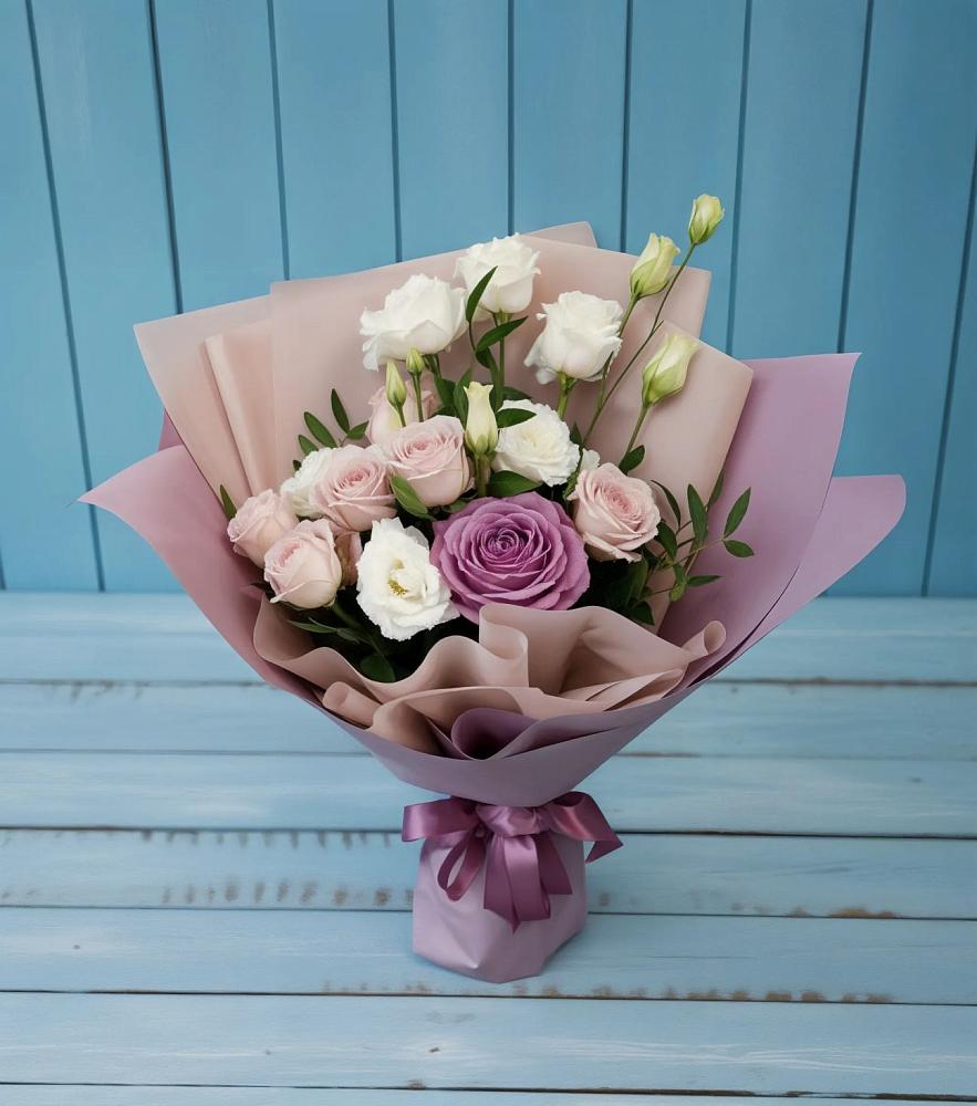 Букет цветов из: Розы и Лизиантусы в Стерлибашево